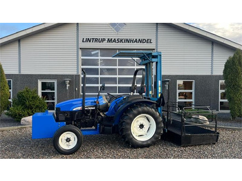 Трактор NEW HOLLAND