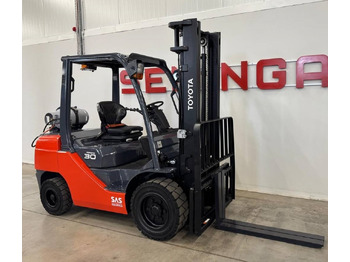 Газокар TOYOTA FGF 30