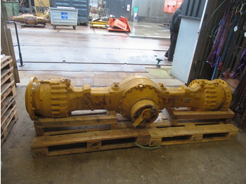 Задна ос CASE