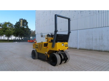 Пневматичен валяк Sakai TS 160-3: снимка 4 Пневматичен валяк Sakai TS 160-3: снимка 4