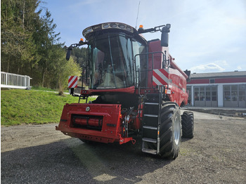 Зърнокомбайн CASE IH Axial-Flow