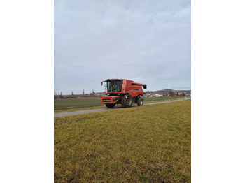 Зърнокомбайн CASE IH Axial-Flow