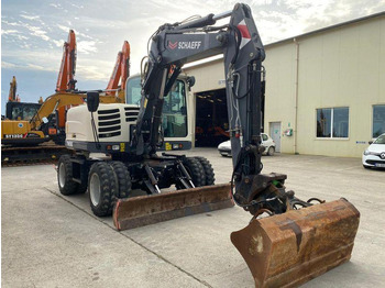 Колесен багер TEREX