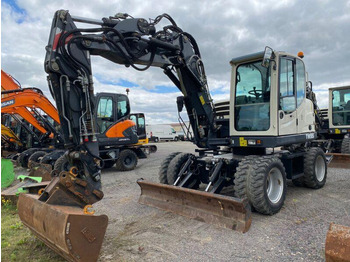 Колесен багер TEREX