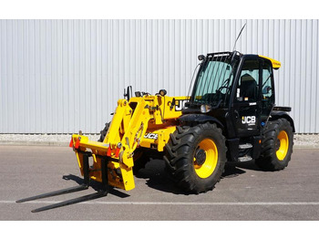 Телескопичен товарач JCB