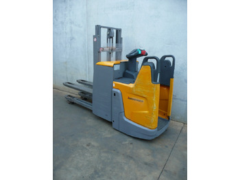 Стакер JUNGHEINRICH ERD