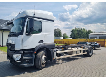Камион с брезент MERCEDES-BENZ Actros 1836
