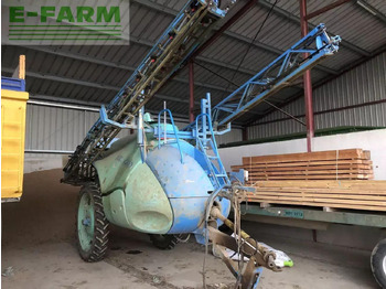 Прикачна пръскачка BERTHOUD