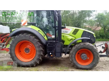 Трактор CLAAS Axion 830