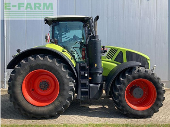 Трактор CLAAS Axion 930