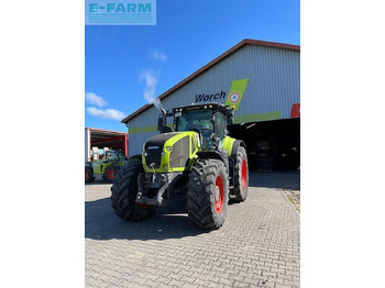 Трактор CLAAS Axion 930