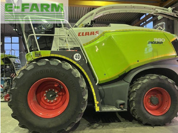 Силажокомбайн CLAAS Jaguar 980