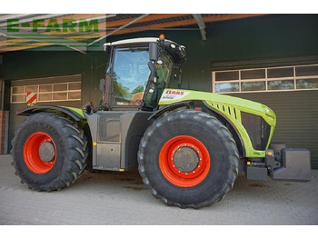 Трактор CLAAS Xerion 4000