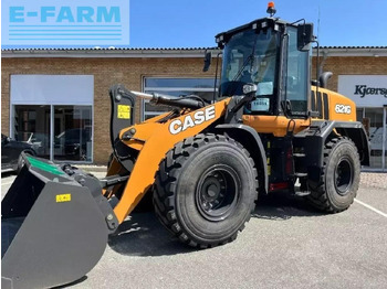 Мини багер CASE