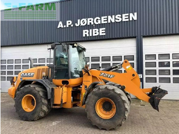 Мини багер CASE