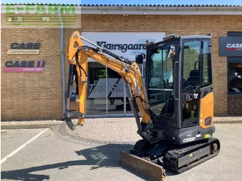 Мини багер CASE