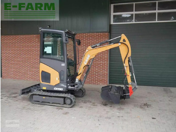 Мини багер CASE