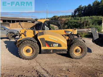 Телескопичен товарач CATERPILLAR TH