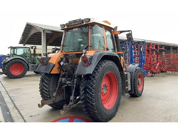 Трактор Fendt 714 vario: снимка 5 Трактор Fendt 714 vario: снимка 5