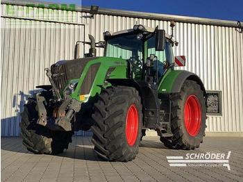 Трактор FENDT 824 Vario