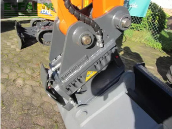 Мини багер Hitachi zx 33 u-6: снимка 2