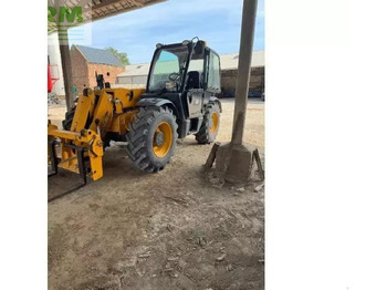 Телескопичен товарач JCB