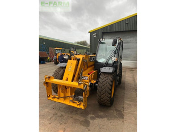 Телескопичен товарач JCB