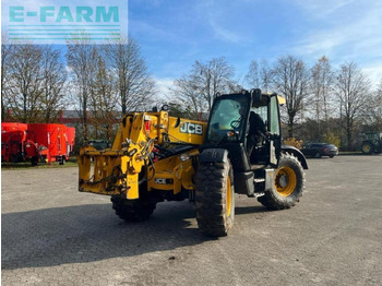 Телескопичен товарач JCB