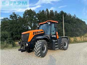 Трактор JCB