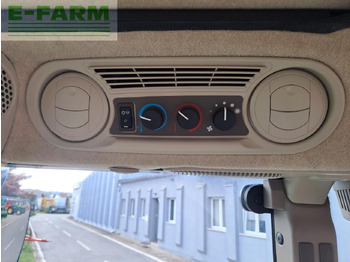 Трактор John Deere 5125R: снимка 5