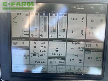 Трактор JOHN DEERE 6215R