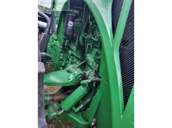 Трактор John Deere 8245 R: снимка 4