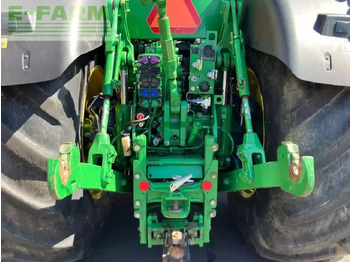 Трактор John Deere 8400r: снимка 2 Трактор John Deere 8400r: снимка 2