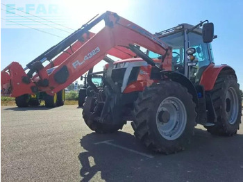 Трактор MASSEY FERGUSON 100 series