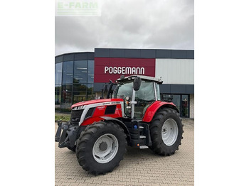 Трактор MASSEY FERGUSON 100 series