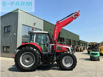 Трактор MASSEY FERGUSON 100 series
