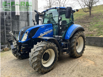 Трактор NEW HOLLAND T5