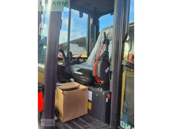 Мини багер New Holland e55d: снимка 2