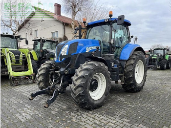 Трактор NEW HOLLAND T7