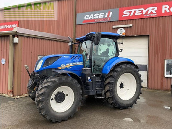 Трактор NEW HOLLAND T7