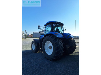 Трактор New Holland t7.210 ac: снимка 4 Трактор New Holland t7.210 ac: снимка 4