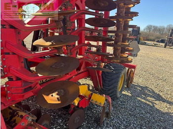 Дискова брана Väderstad carrier xl 825: снимка 4 Дискова брана Väderstad carrier xl 825: снимка 4