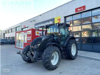 Трактор VALTRA A114