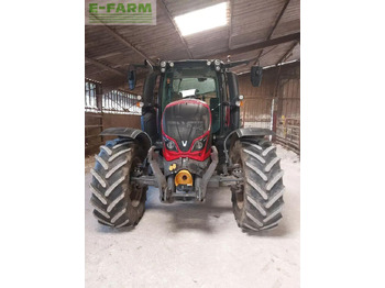 Трактор Valtra n 134 h5: снимка 3