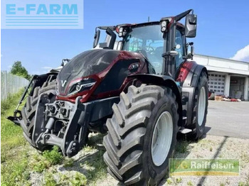 Трактор VALTRA