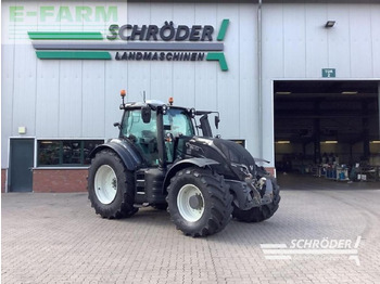 Трактор VALTRA T214