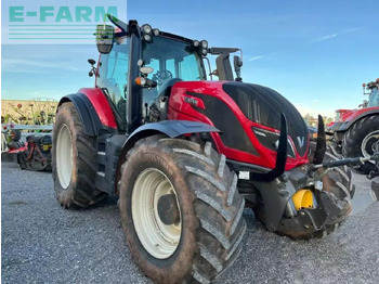 Трактор Valtra t 214 direct smarttouch Direct: снимка 4 Трактор Valtra t 214 direct smarttouch Direct: снимка 4