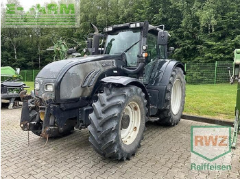 Трактор VALTRA T202