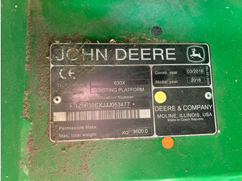 Зърнокомбайн John Deere T670i mit 630X Schneidwerk: снимка 4