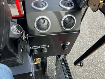 Товарач Toyo KU 826/ Radlader/ Hoflader/ Kompaktlader/...: снимка 5 Товарач Toyo KU 826/ Radlader/ Hoflader/ Kompaktlader/...: снимка 5